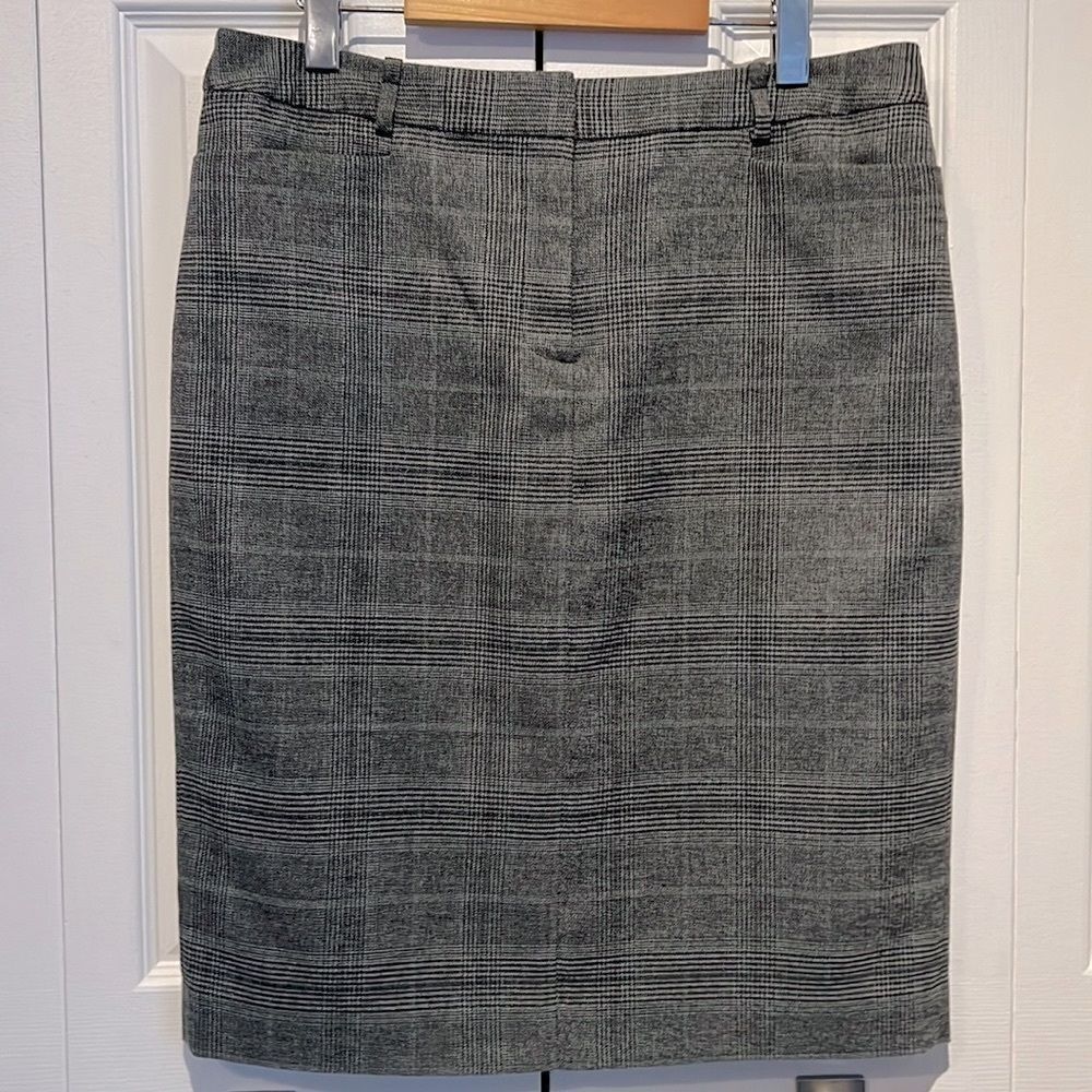 Calvin Klein Black/Grey Plaid Lined Skirt Size 12 Nwot‎